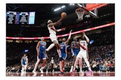 九游会J9集团刚刚！浓眉哥连续十场比赛得分超过突破纪录纽约尼克斯国际比赛日止住颓势，孟菲斯灰熊冲刺阶段队长鼓劲的简单介绍