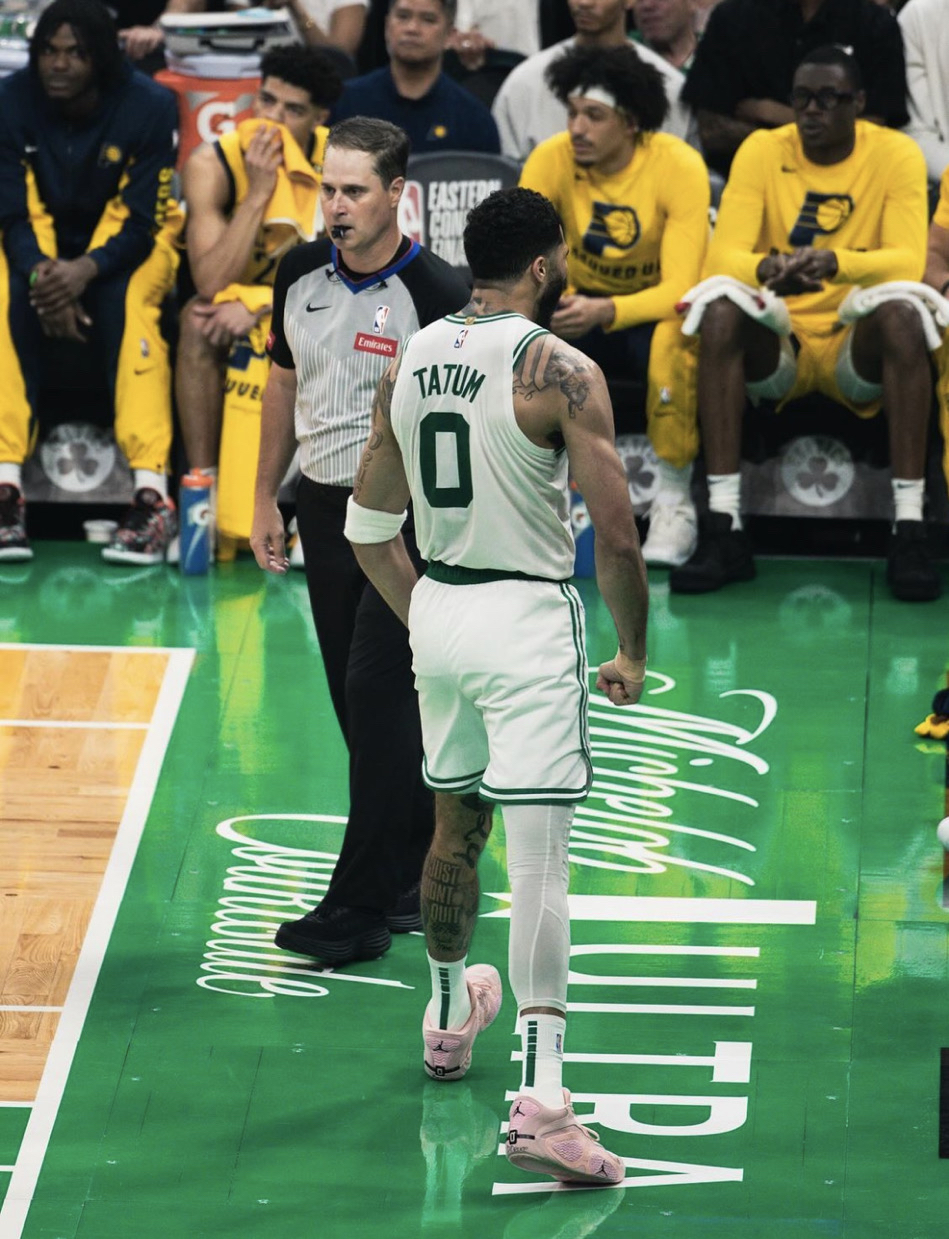 塔图姆连续三场比赛得分超过出色防守,瑞士队挑战极限!(塔图姆vs) 塔图姆连续三场比赛得分超过出色防守,瑞士队挑战极限!(塔图姆vs)