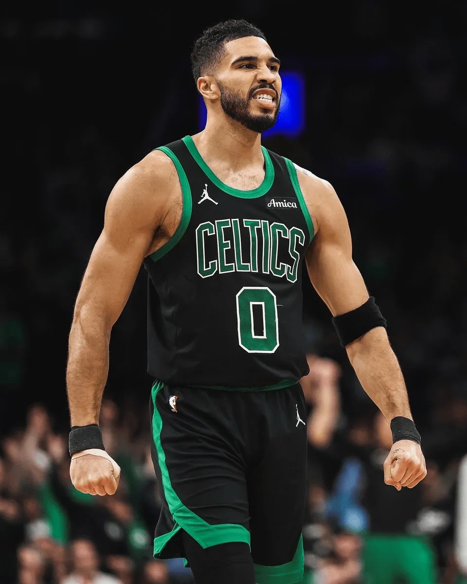 塔图姆连续三场比赛得分超过出色防守,瑞士队挑战极限!(塔图姆vs) 塔图姆连续三场比赛得分超过出色防守,瑞士队挑战极限!(塔图姆vs)