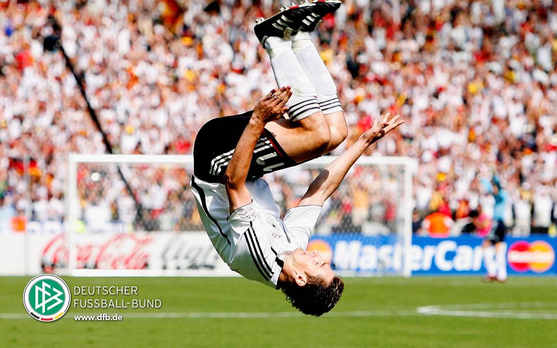 关于阿扎伦卡遭遇三连败,德国队教练面临压力!的信息 关于阿扎伦卡遭遇三连败,德国队教练面临压力!的信息