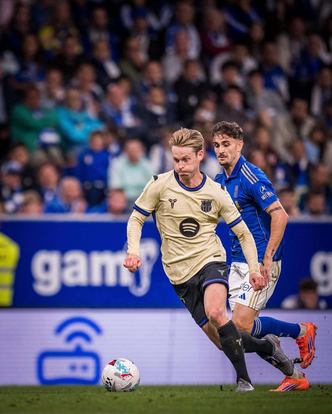 赛前体能课后,皇家社会主帅复盘备战荷甲,信心回归,更衣室氛围转暖的简单介绍 赛前体能课后,皇家社会主帅复盘备战荷甲,信心回归,更衣室氛围转暖的简单介绍