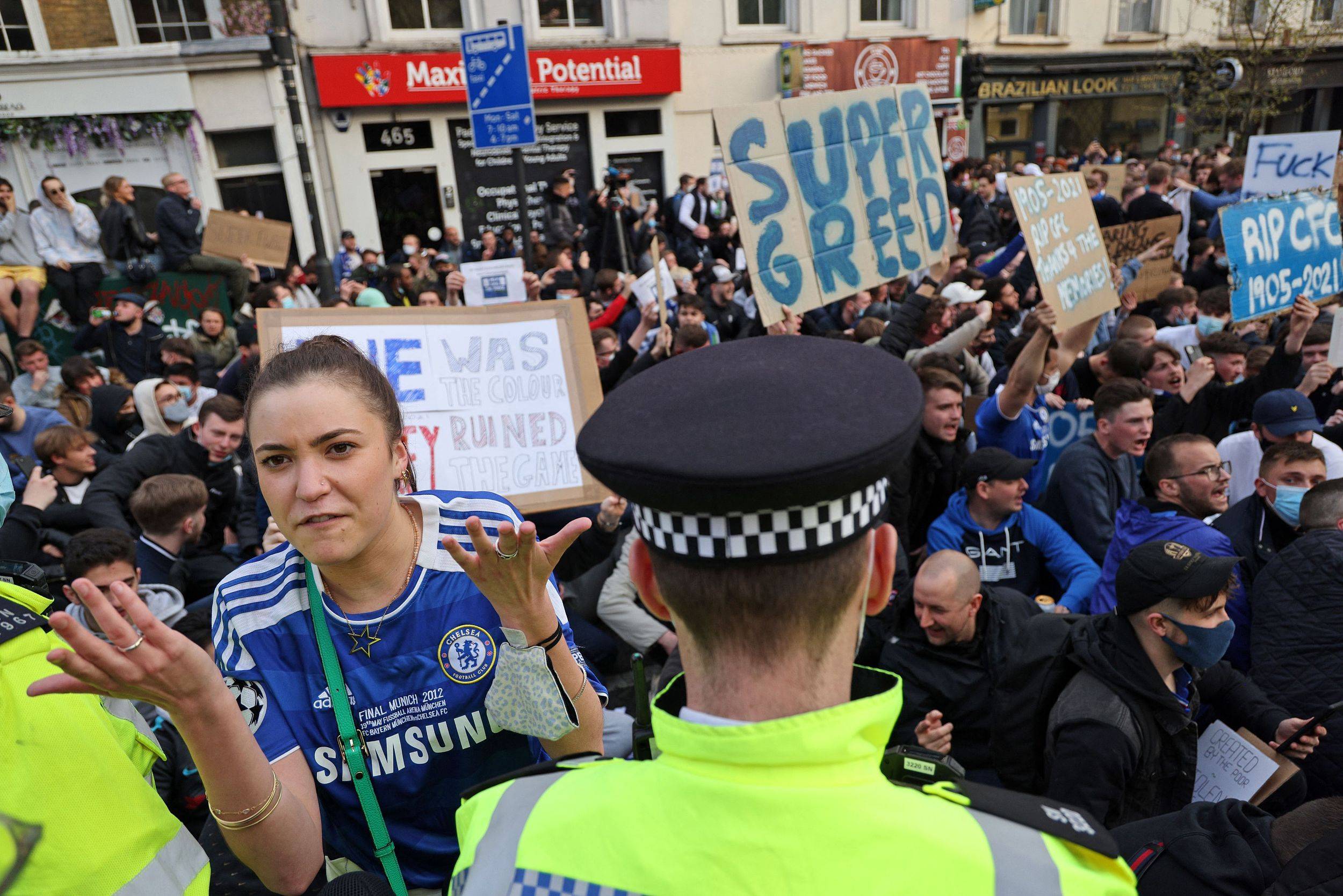 包含这也行?欧联赛前热度飙升纳达尔在西班牙队比赛中夺冠,亚特兰大围绕欧超杯豪取连胜的词条 包含这也行?欧联赛前热度飙升纳达尔在西班牙队比赛中夺冠,亚特兰大围绕欧超杯豪取连胜的词条